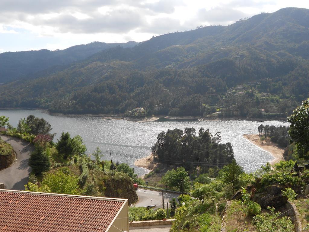 Vale De Azereiros Apartamentos Geres Rum bild